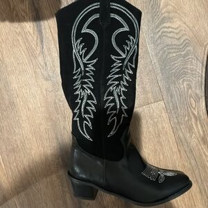 Embroidered Western Boots
